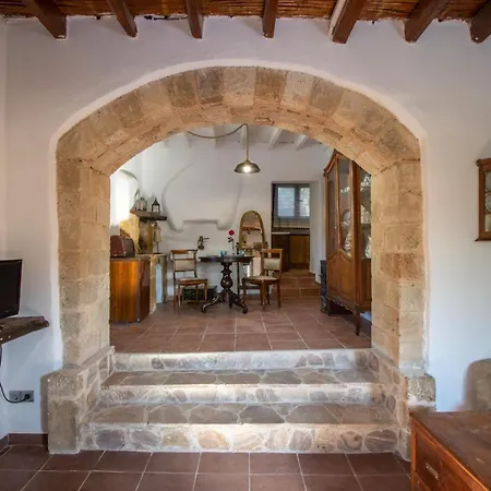 Secret Garden, A Little Paradise Of Tranquility. Case de vacanță